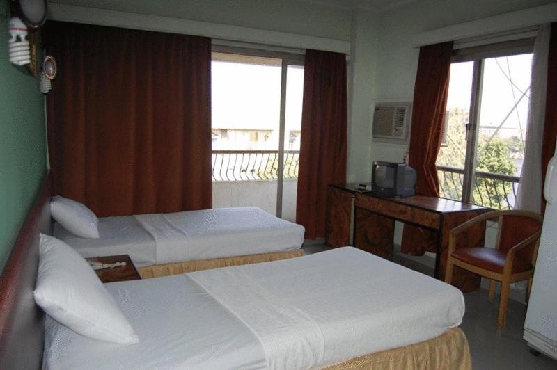 Nile Zamalek Hotel Giza Room photo